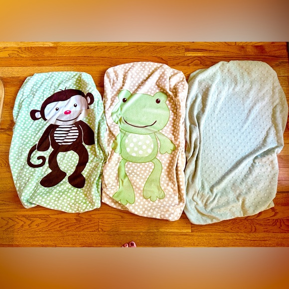 Bundle of 3 Summer Infant changing pad covers. Great condition. - Picture 4 of 6